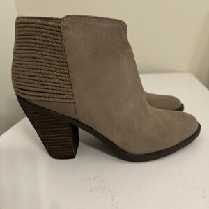 CARLOS Boots Womens Size 8 Beige Cowboy Boot Bootie SANTANA Shoe